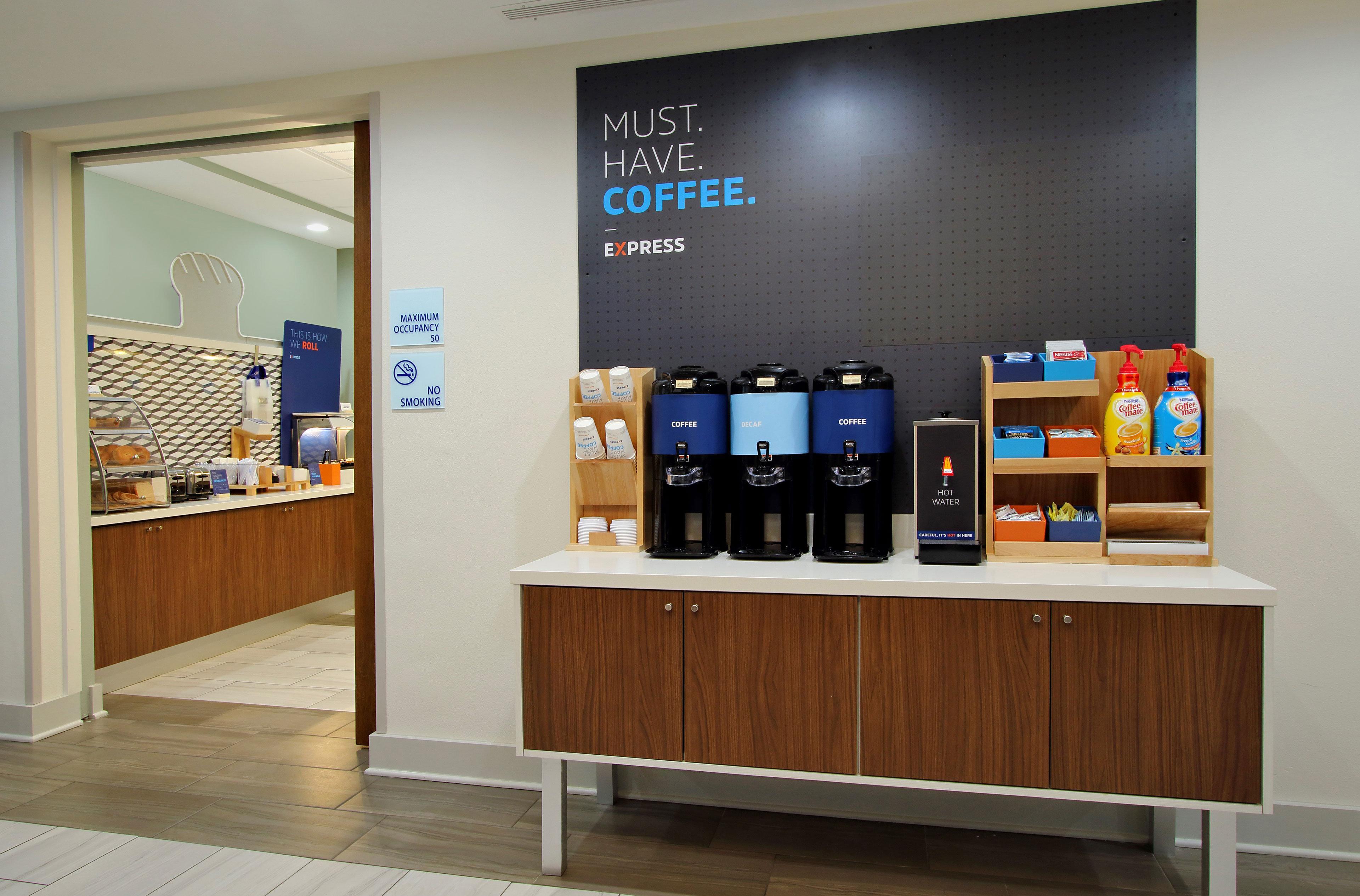 Holiday Inn Express Hotel & Suites Meadowlands Area By Ihg Carlstadt Eksteriør billede