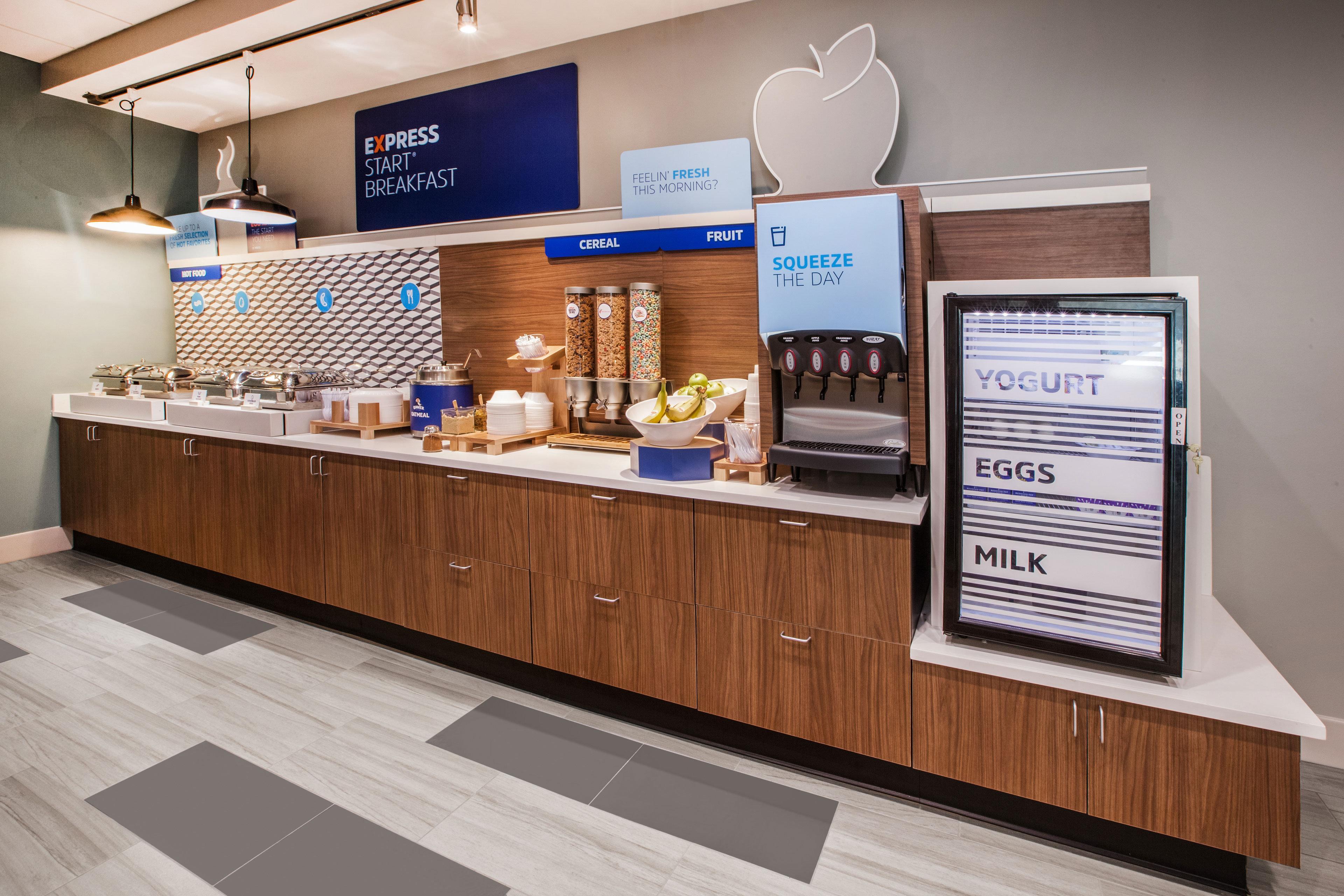 Holiday Inn Express Hotel & Suites Meadowlands Area By Ihg Carlstadt Eksteriør billede